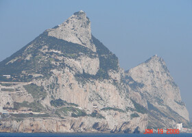 Гибралтар - вид с бухты