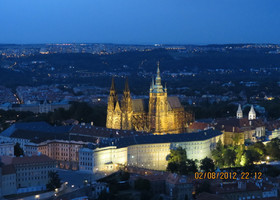 Ночь. Прага.
