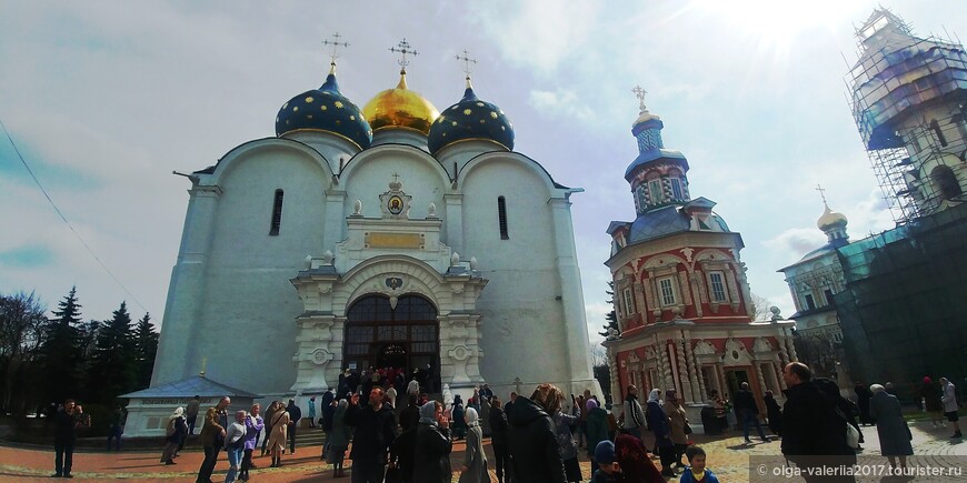 Успенский собор Лавры.