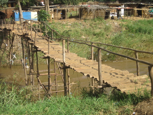 Столица Малави и её крокодиловая река