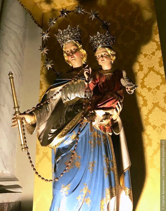 Кафедральный собор в Ачиреале — шедевр сицилийского барокко