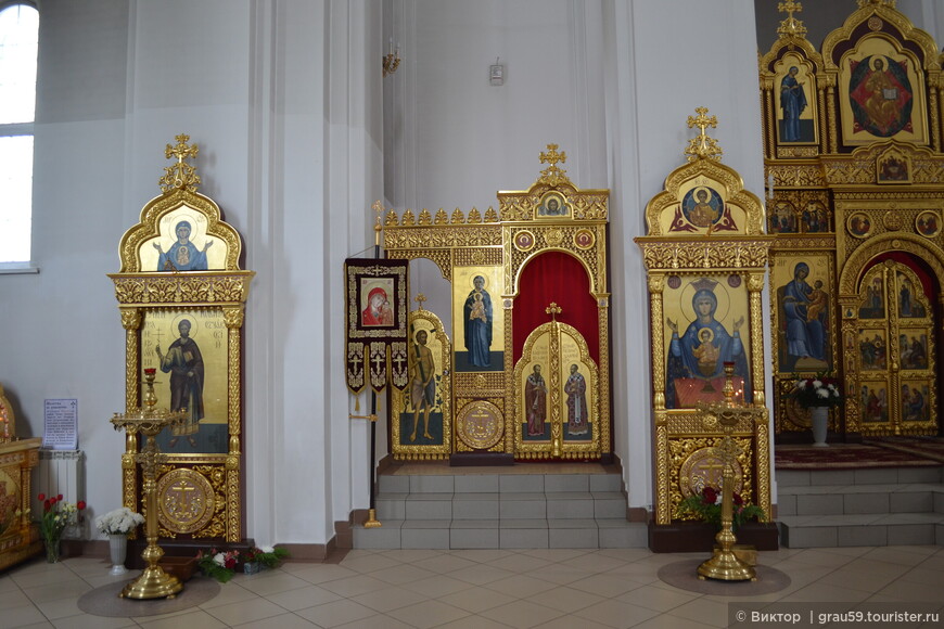 Яркий и светлый храм, основанный патриархом Всея Руси Алексием II