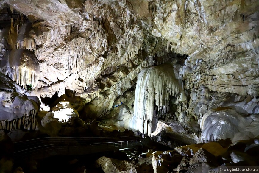 Новый Афон — пещера и монастырь