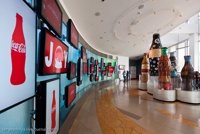Где находится штаб-квартира компании Coca-Cola?