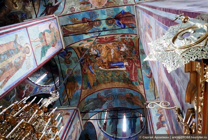 Главный монастырь России — Троице-Сергиева Лавра — объект Всемирного наследия ЮНЕСКО