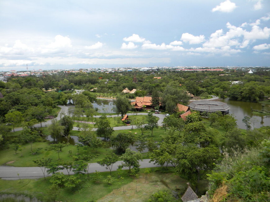 Город древностей Мыанг Боран (Muang Boran)