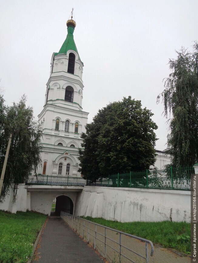 Старинный Борисоглебский собор в Рязани с шикарным интерьером.