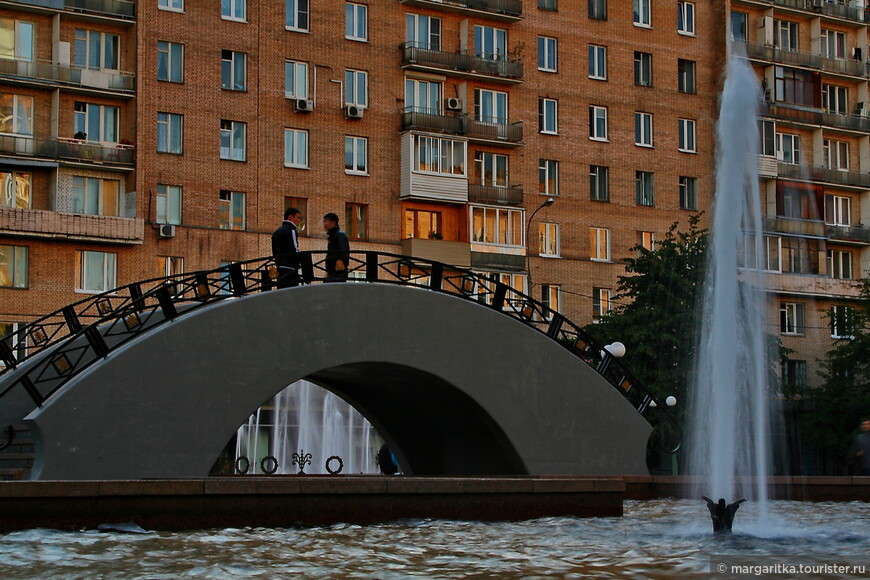 Малознакомая Москва. Украинский бульвар - как часть пешеходного маршрута по столице