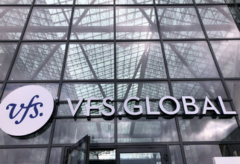 Россияне смогут получать украинские визы в центрах VFS Global