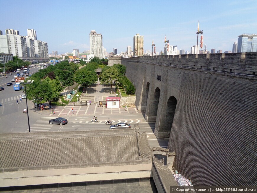 Средневековые городские стены Сианя — лучше всего сохранившиеся в Китае