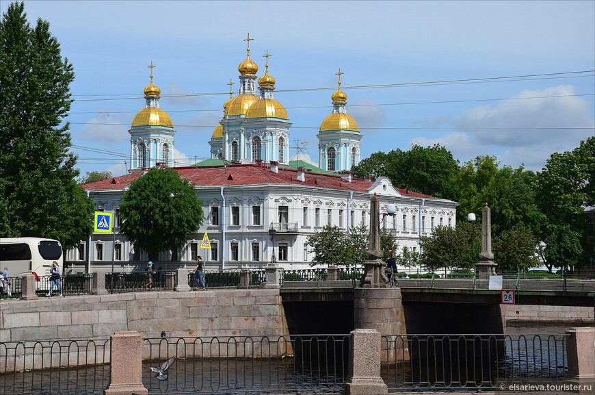 Молодое июньское лето в Санкт-Петербурге и его окрестностях