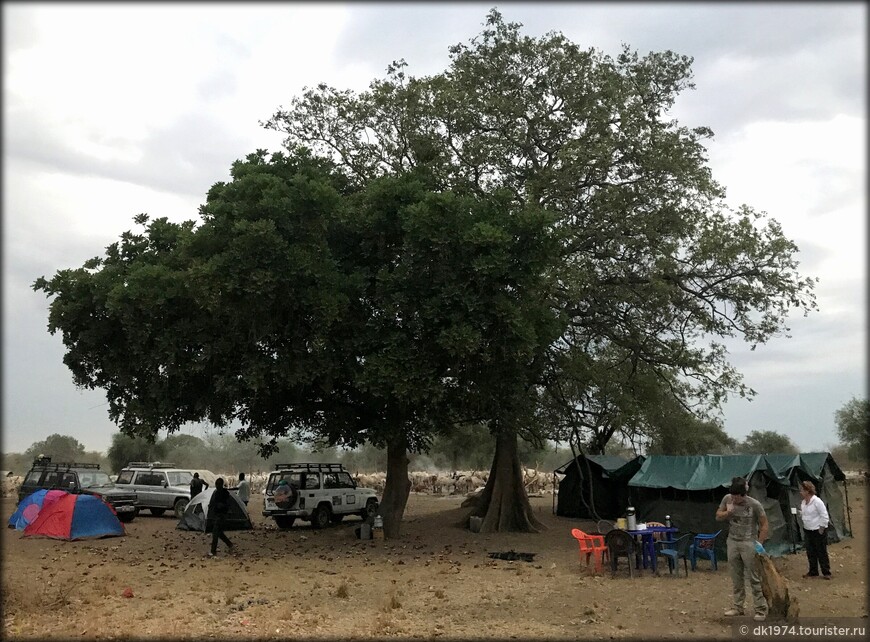 Путешествие в Южный Судан ч.7 — племена Мундари и Динка 