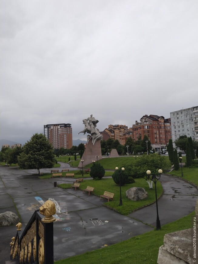 Владикавказ, зелёный город среди гор