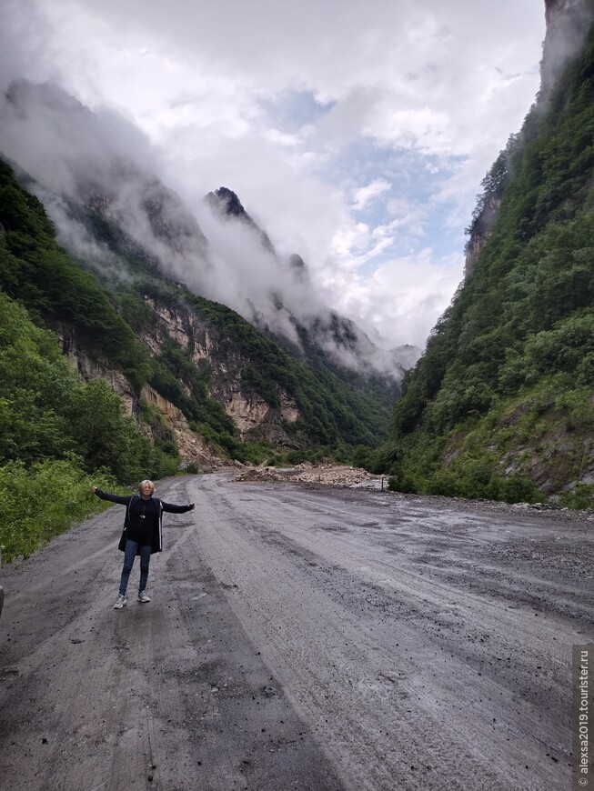 Северная Осетия. Алания. Красоты гор, ледников, водопадов, историческое наследие