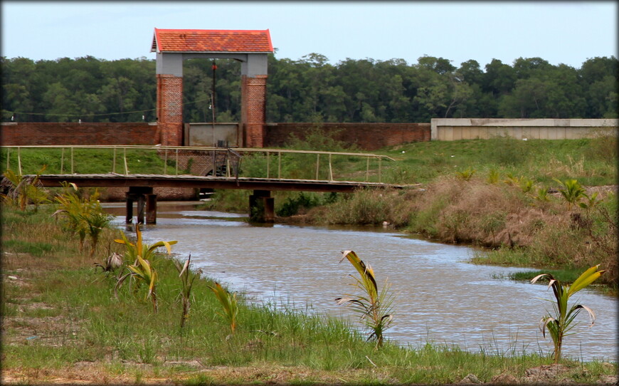 Фортовая достопримечательность Суринама