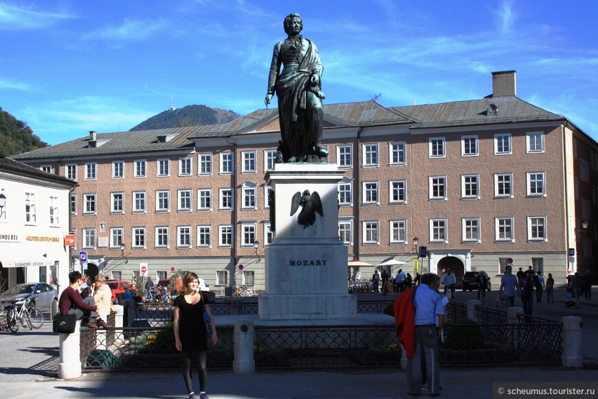 Первый памятник Моцарту в Австрии