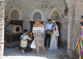 Свадебная фотосессия в старом гиссарском медресе