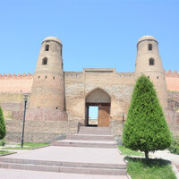 Таджикистан. Реплика Гиссарской крепости