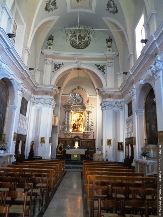 Барочная церковь Святой Терезы в Модике на Сицилии