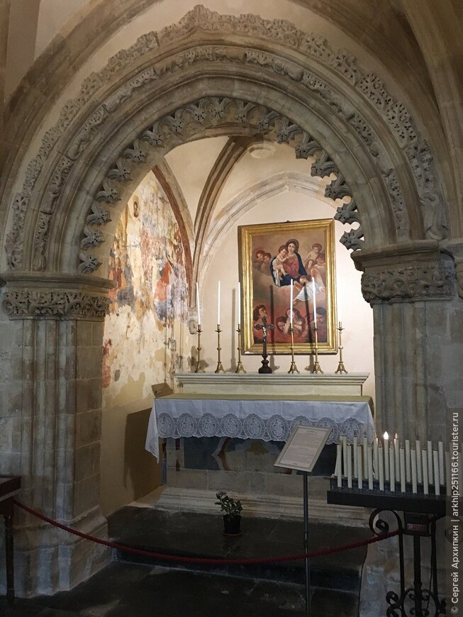 Скальная церковь 15 века — Санта-Мария делла Скала в Рагузе на Сицилии