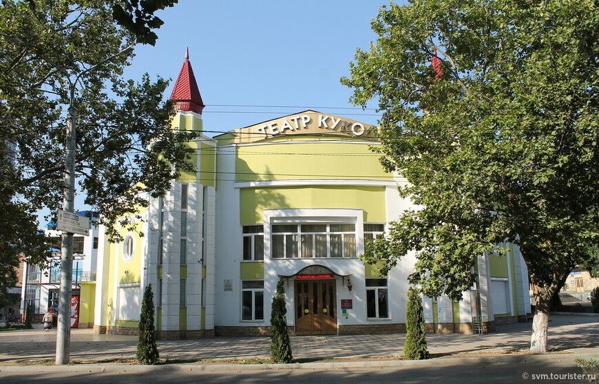 Фактическое открытие Театра кукол состоялось перед самой Великой Отечественной войной-в апреле 1941 года.