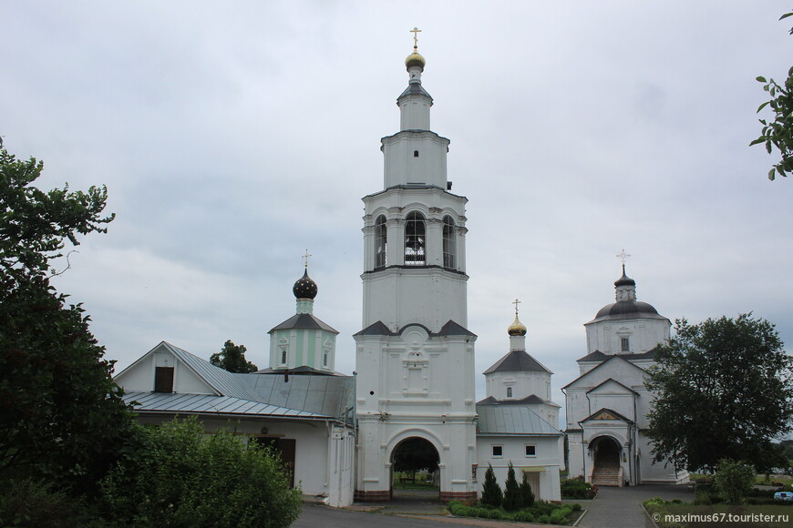 Николаевский монастырь