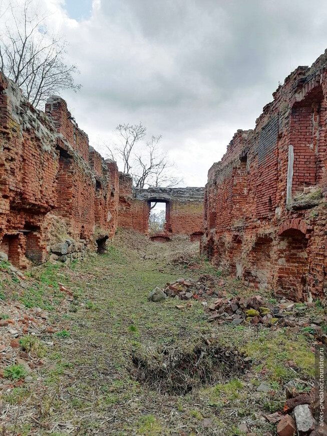 «Хранители руин» в замке Инстербург