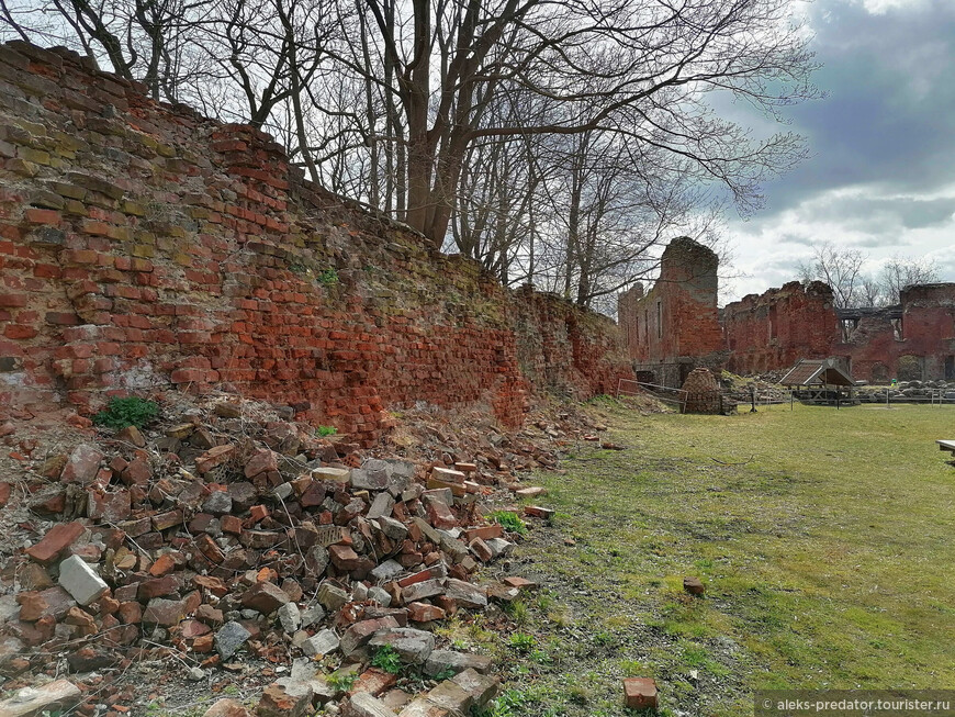 «Хранители руин» в замке Инстербург