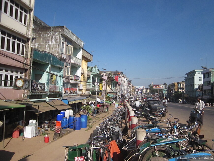 Прогулка по центру города Баго