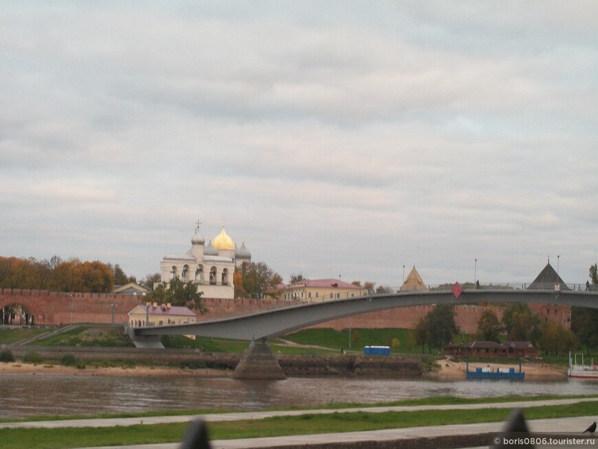 Прогулка по Новгороду утром, от вокзала до Ярославова Дворища