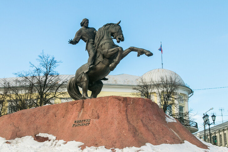 Памятник Евпатию Коловрату