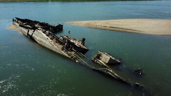 Немецкие корабли времен Второй мировой войны показались на дне обмелевшего Дуная