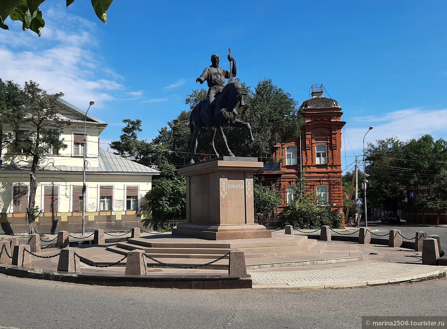 Памятник музыканту и композитору Курмангазы
