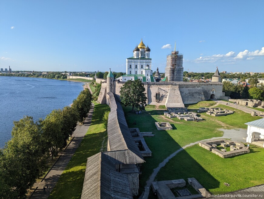 Вид со смотровой Власьевской башни
