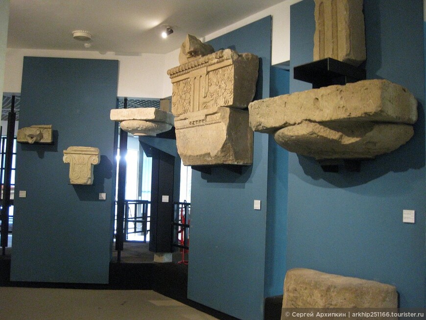 Археологический музей Паоло Орси с прекрасной коллекцией древнегреческого искусства в Сиракузах на Сицилии