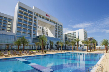 Испанская сеть отелей Riu Hotels вернула россиянам возможность бронирования