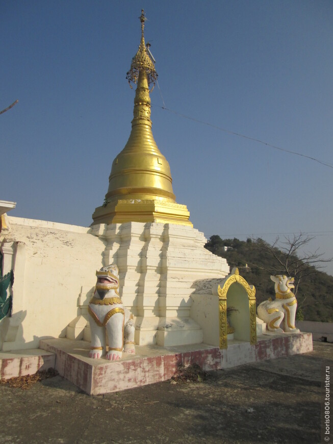 Прогулка по холму с пагодами в Чаусе