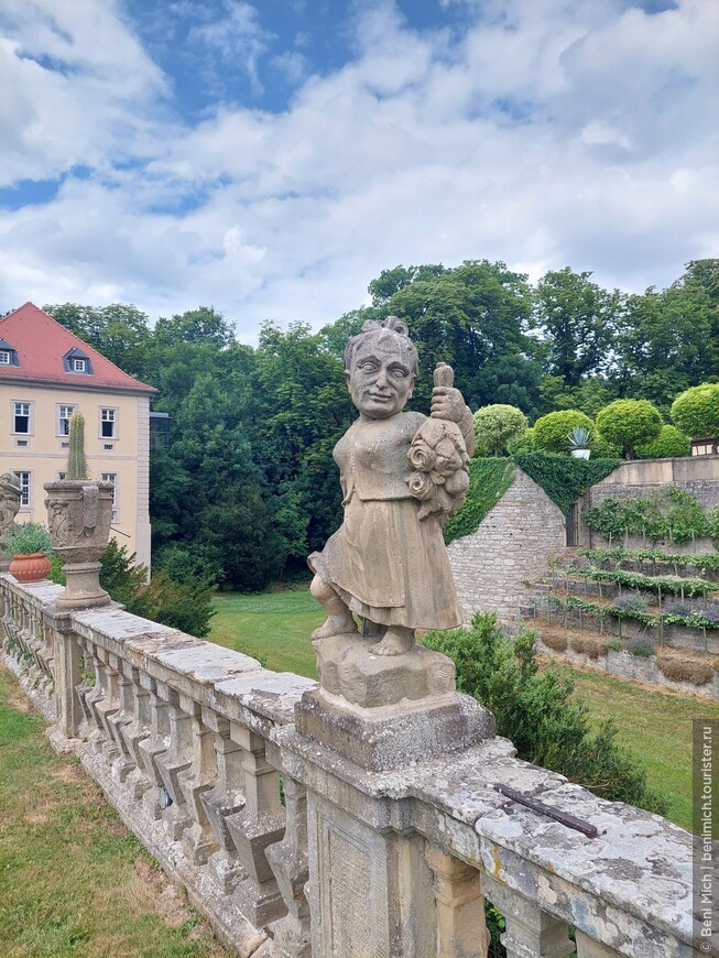 Schlossgarten Weikersheim, Баден-Вюртемберг. Барочный сад начала 18 века спроектирован его владельцем графом Карлом Людвигом Гогенлоэ.