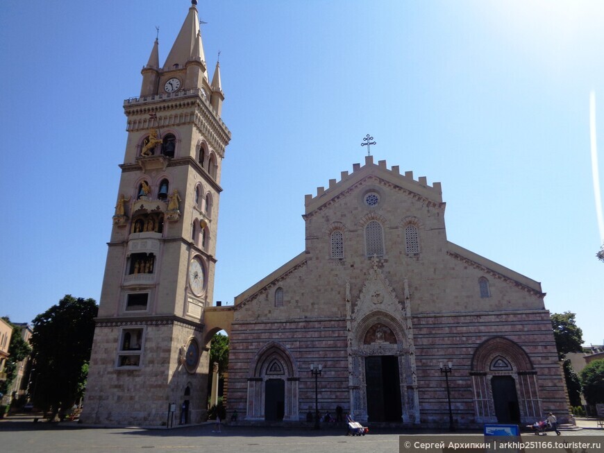 Великолепный средневековый Кафедральный собор Мессины — второй по размерам на Сицилии