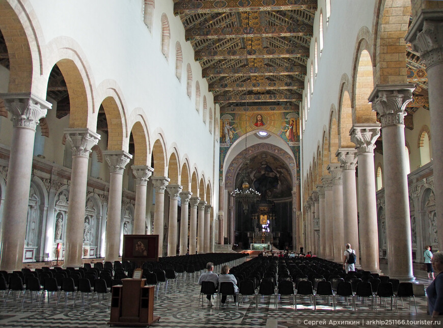 Великолепный средневековый Кафедральный собор Мессины — второй по размерам на Сицилии
