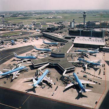 Аэропорт Схипхол - лучший аэропорт Европы 2012 года!