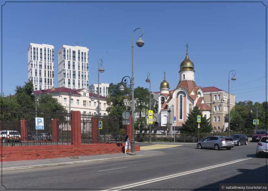 Символично, что именно на территории бывшего Семёновского рынка в 2006-07 годах был построен храм Игоря Черниговского в память о погибших на службе сотрудниках правопорядка