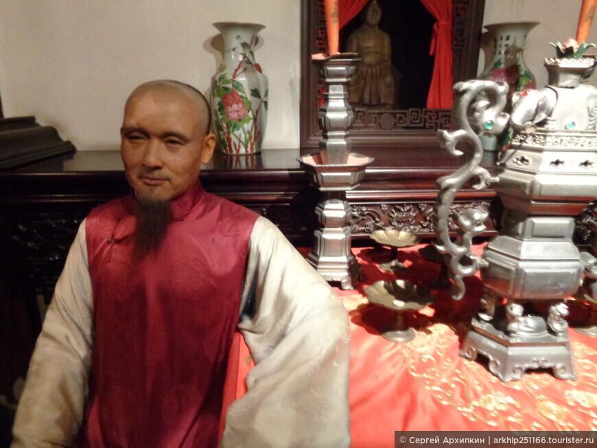 Интересный музей истории Шанхая в телебашне «Жемчужина Востока»