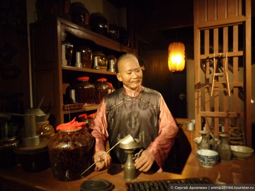 Интересный музей истории Шанхая в телебашне «Жемчужина Востока»