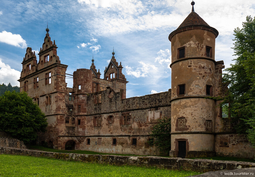 Совиная башня и Остатки замка герцогов Вюртембергских.