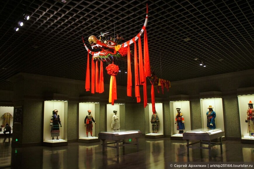 Шанхайский музей на Народной площади — все артефакты древнего Китая
