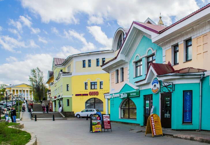 Магазины на ул. Загорской в Дмитрове
