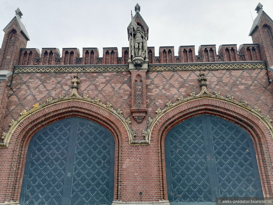 Фридландские ворота таят внутри себя историю