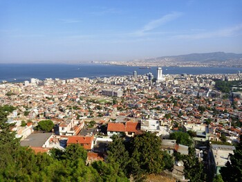 В Греции открыли паромную переправу в турецкий Измир 