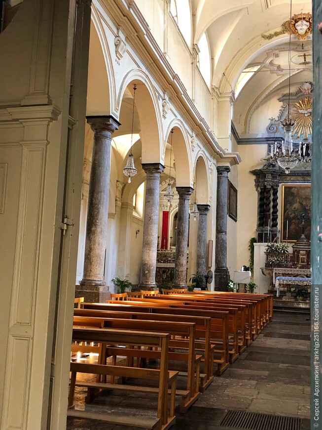 Барочная церковь Пургаторио в Чефалу на Сицилии